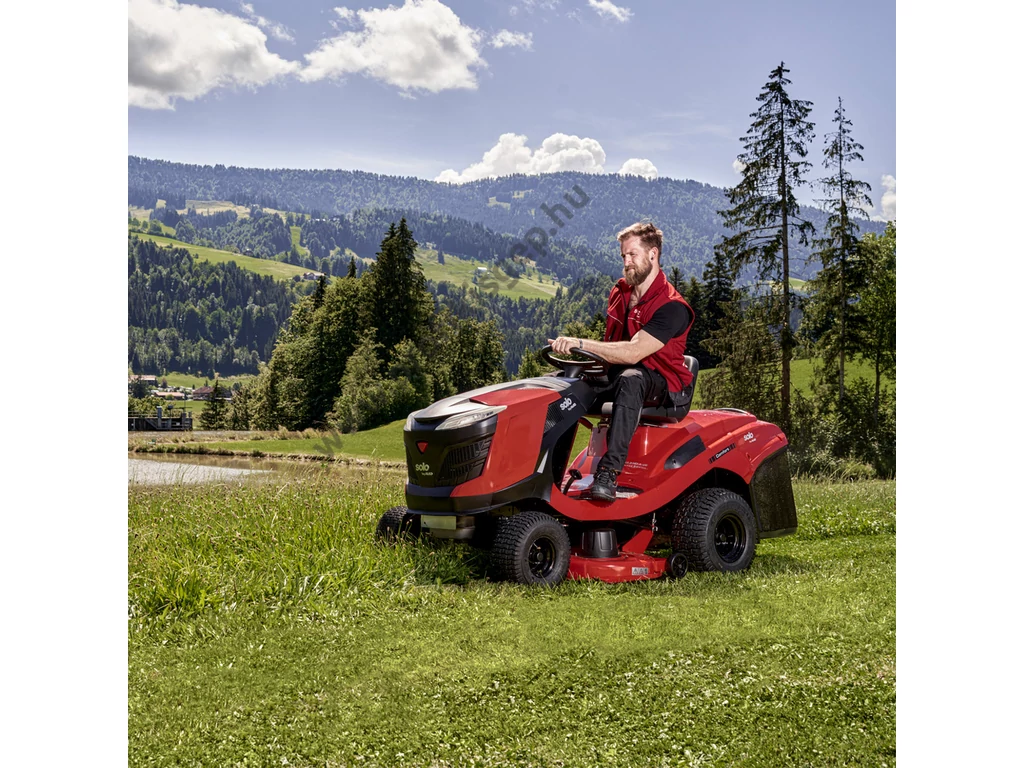 SOLO By AL-KO T13-93.7 HD COMFORT fűgyűjtős fűnyíró traktor, hidrosztatikus meghajtással, 93 cm, Briggs 344 ccm,  - ÖSSZESZERELVE ÉS HASZNÁLATRA KÉSZEN SZÁLLÍTJUK!