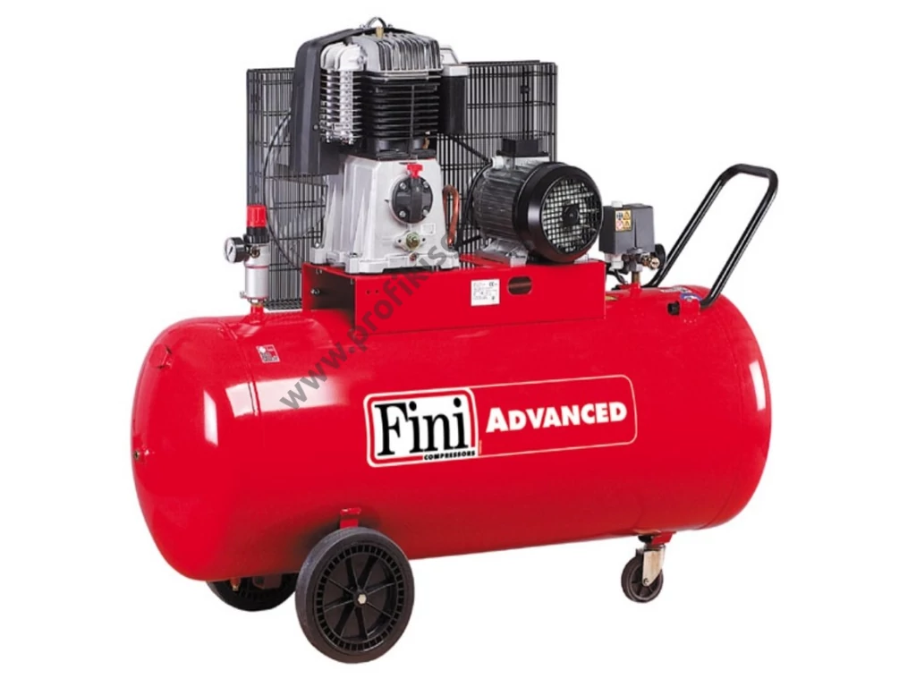 FINI BK119-200-5,5 KOMPRESSZOR ERŐS IGÉNYBEVÉTELRE  674l/perc 10 bar tartály 200 liter 400V