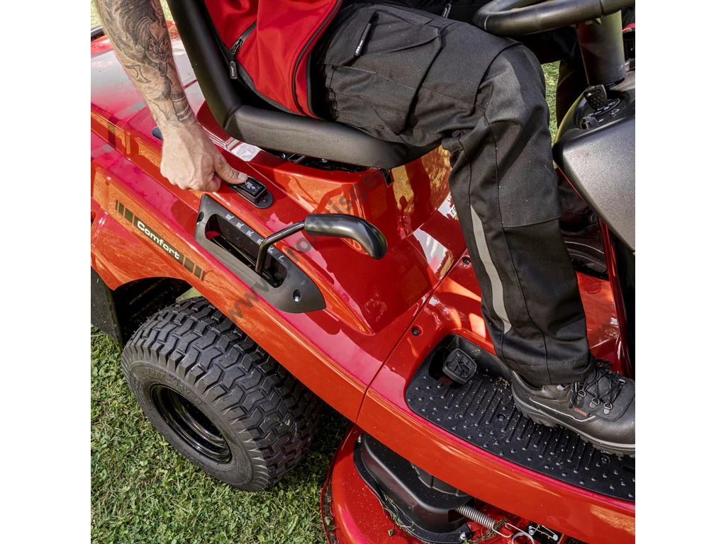 SOLO BY AL-KO T18-103.4 HD-A V2 COMFORT fűgyűjtős fűnyíró traktor, hidrosztatikus meghajtással, 103 cm, OHV 586 ccm,  - ÖSSZESZERELVE ÉS HASZNÁLATRA KÉSZEN SZÁLLÍTJUK!
