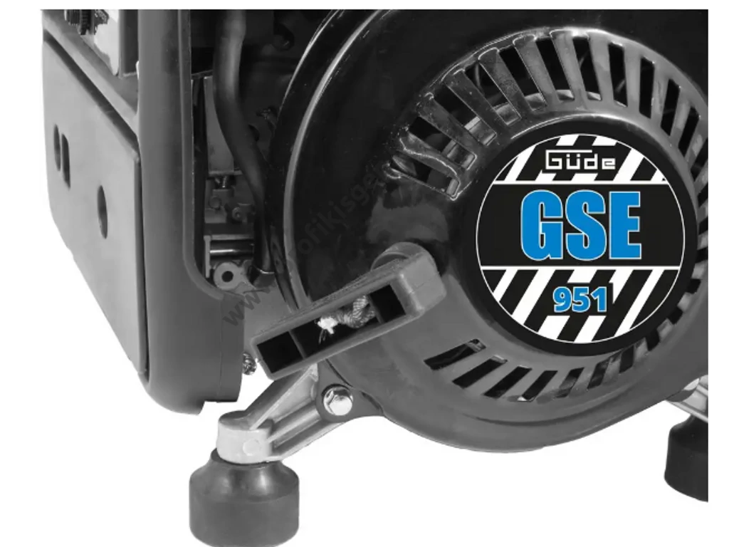 Güde GSE 951 Egyfázisú áramfejlesztő, 230V, Max: 720W, Motor: 2 ütemű, 63cm3,