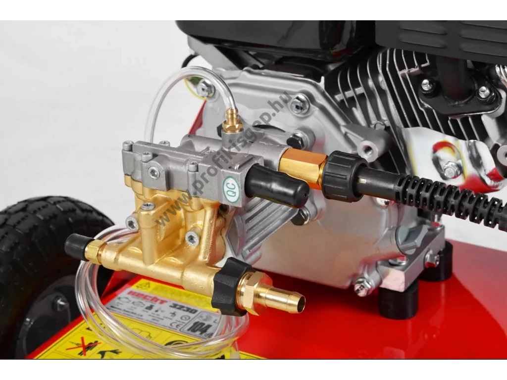 HECHT 3230 benzinmotoros magasnyomású mosó, max: 207bár, OHV 196cm3, 681 l/óra