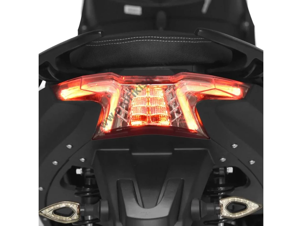 HECHT EQUIS BLACK Akkumulátoros robogó, 72V, 20Ah, 3000W, Max hatótáv: 60km, Max sebesség: 45 km/h, Max: 271kg