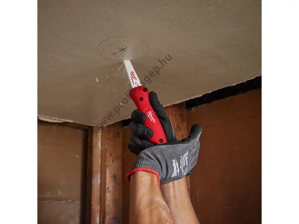 Milwaukee kézi fűrész, egykezes, összecsukható, cserékható fűrészlap. 150mm-es