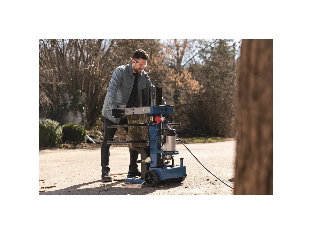 Scheppach Compact 8T álló rönkhasító, 8 tonna, 400V, 3500W, hossz: 107cm-ig, kereszthasító külön rendelhető