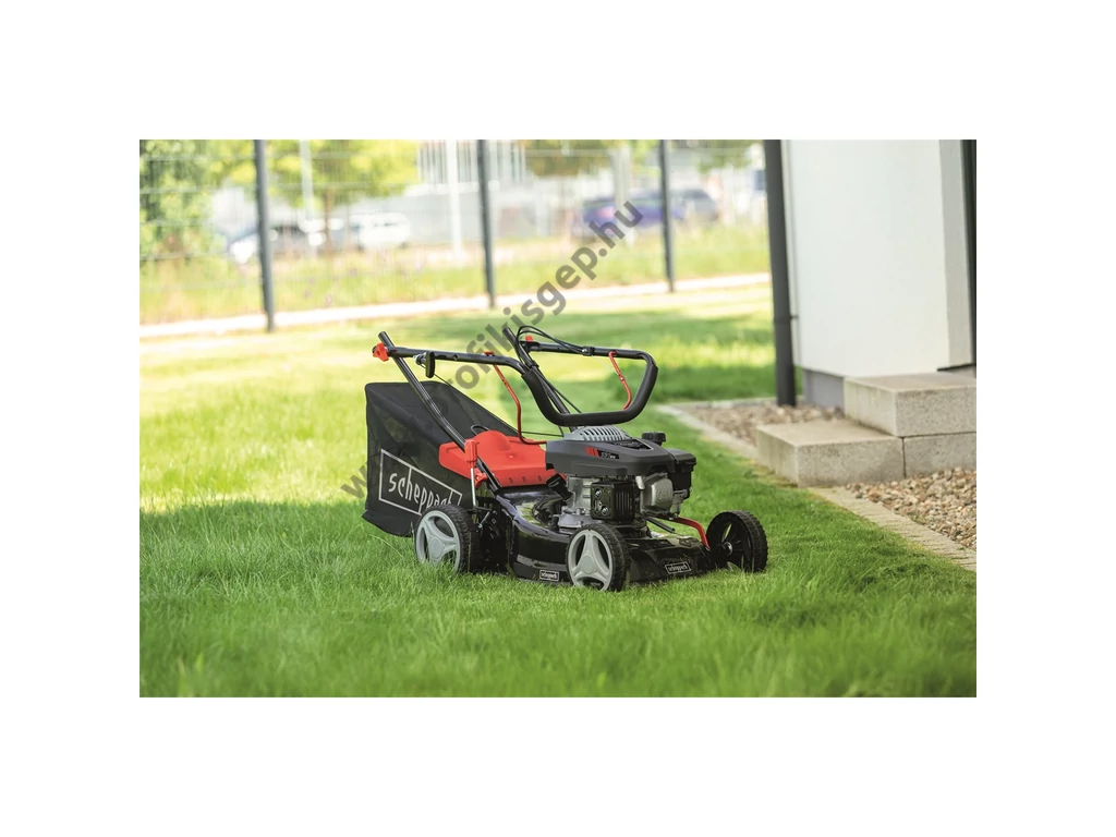 Scheppach MP 132-42 Benzinmotoros fűgyűjtős fűnyíró, 42cm, OHV 132cm3, csapágyazott kerék