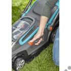 Gardena PowerMax™ Li-40/37 készlet, akkumulátoros fűnyíró, 37 cm, 40V 4.2 Ah, akku és töltővel, 5038-20 Gardena PowerMax™ Li-40/37 készlet, akkumulátoros fűnyíró, 37 cm, 40V 4.2 Ah, akku és töltővel, 5038-20