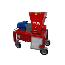 EUROKOMAX törmelékdaráló gördíthető alvázon (400 V, 4kW) 3 db szita tartozékkal