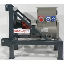 Tresz VDG-42 Traktor meghajtású áramfejlesztő háromfázisú, 3 fázis 42,0 kVA,  AVR, 1500/perc fordulat
